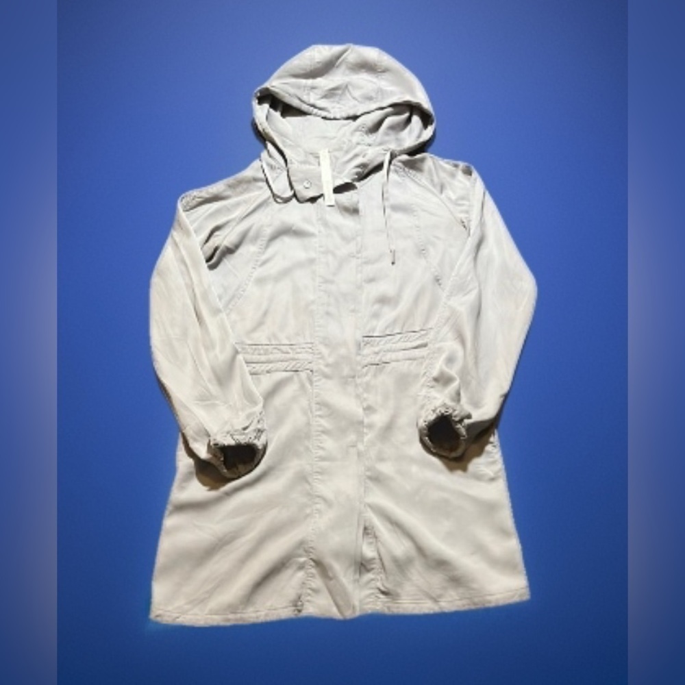 Lululemon City Stroll Jacket Tencel Silverscreen Light Gray Hooded sz 4 Like New - Picture 2 of 13